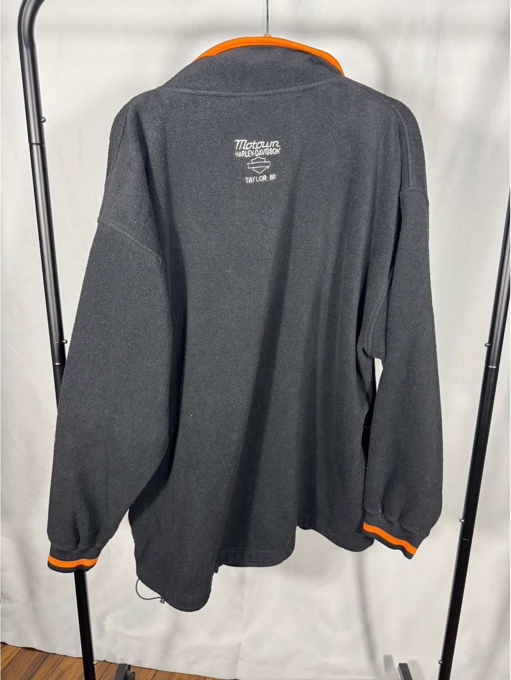 Harley-Davidson Men's 2XL Black Fleece Pullover with Orange Trim - Picture 3 of 3